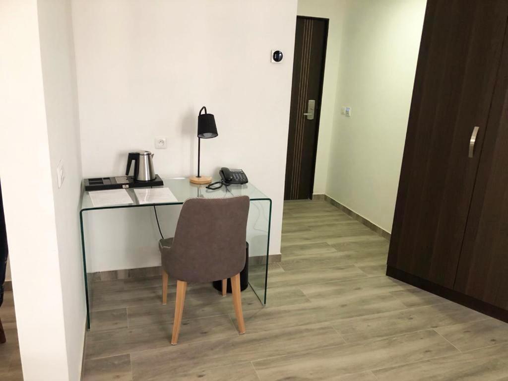 Hotel L'Adresse Дакар Экстерьер фото