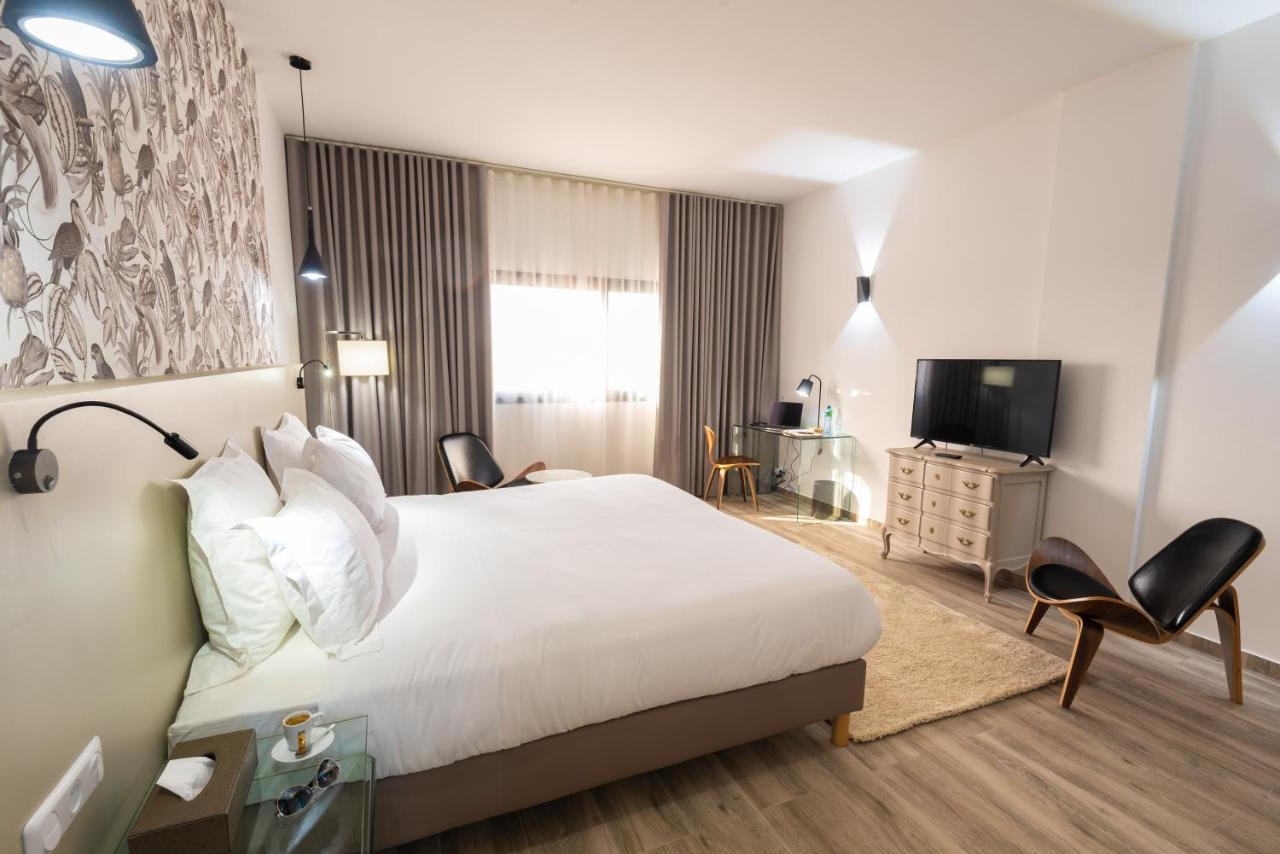 Hotel L'Adresse Дакар Экстерьер фото