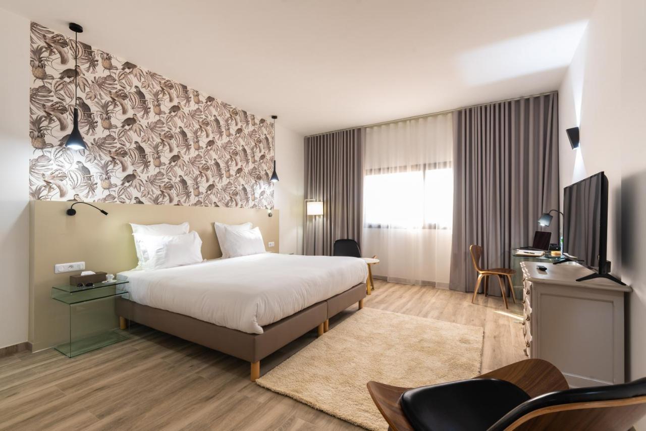 Hotel L'Adresse Дакар Экстерьер фото